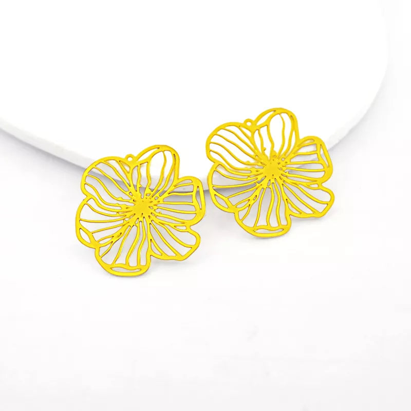 Geometric Petal Flower Jewelry Pendant