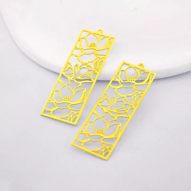 Rectangle Jewelry Pendant with Three Lotus Flowers