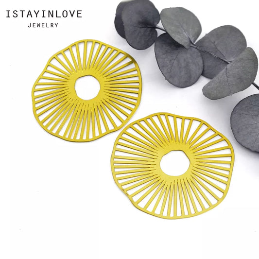 Lotus Leaf Pendant – Brass or Steel Charm for Nature Jewelry, Necklaces & Earrings